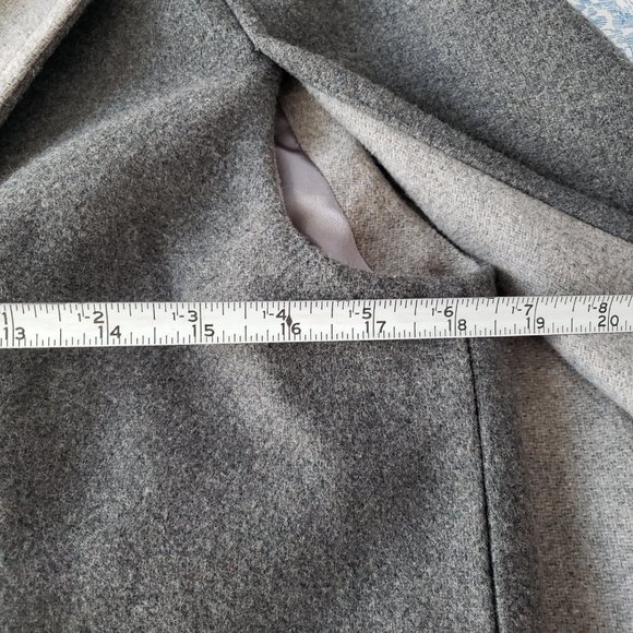BCBG Generation Wool Blend Double Breasted Gray Cape Jacket - Picture 7 of 11